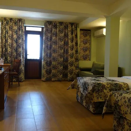 ホテル Svetitsata Lyaskovets